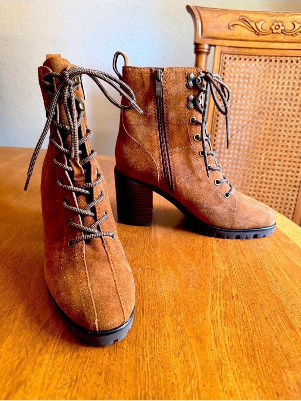 PAIGE Tan Suede Lace-Up Block Heel Ankle Boots Brand New Retail Price $398
